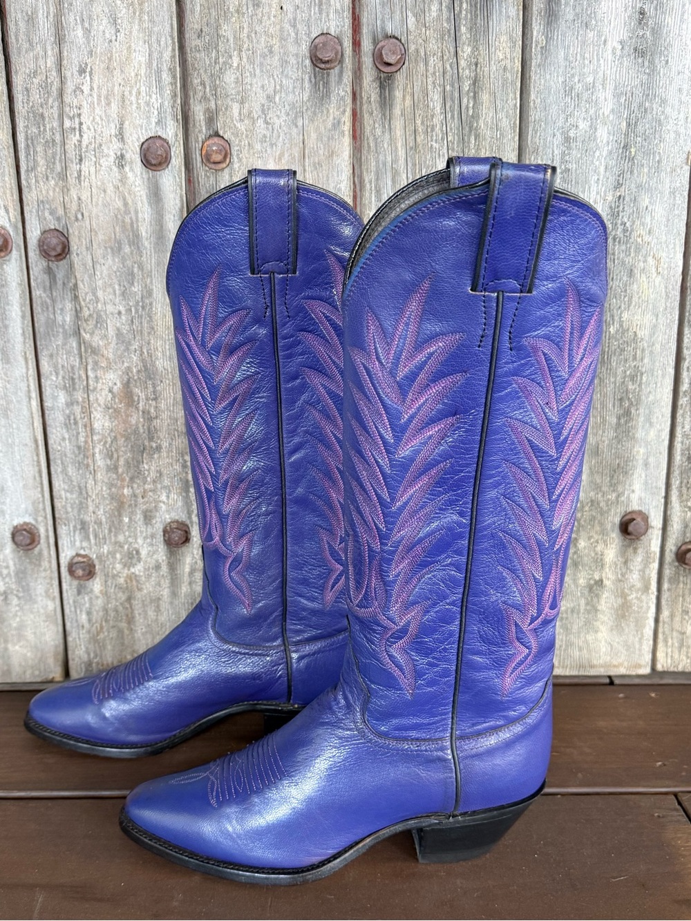 Vintage Justin Tall Women's Cowboy Boots in Stunning Purple Color